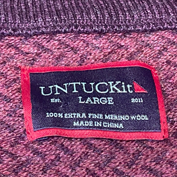 Untuckit 100% Merino Wool Button Collar Sweater Large Mulberry Color Crosshatch - Picture 5 of 14